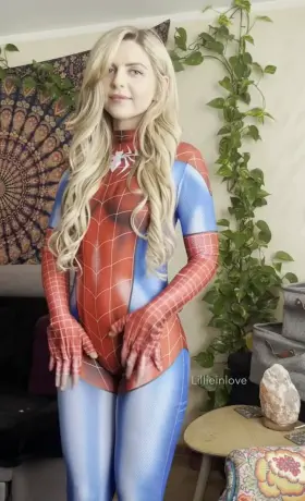 Warm sticky goo is my speciality! 😊 🕷