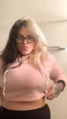 Whoopsies, had a little nip slip ☺️