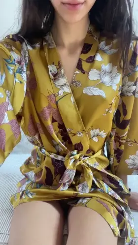 CUM and play with me ;)