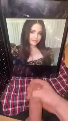 I’ll cover n jerk to your spurs hmu on Kik kevsmith444