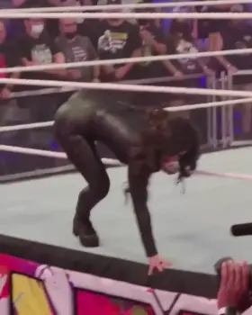 Mandy in a tight black leather outfit (with the bonus of Gigi’s fat ass in jeans)
