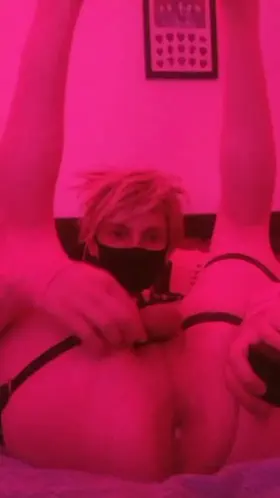 I'm such a submissive sissy, would you breed me? 🔐