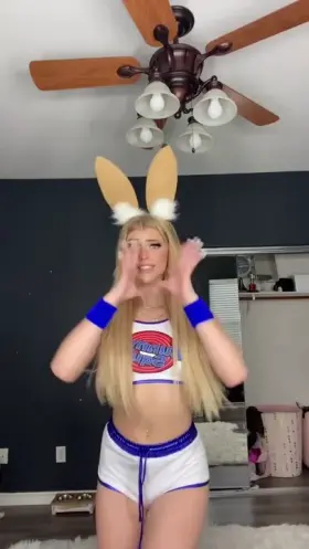 Wyd to 18 year old Loren Gray