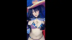 Trust me! I can say all the spells of the grimoire backwards and forwards ⚡⚡ (Cosplay by me Alicekyo)