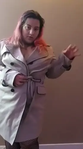 Dommymommy has a HUGE surprise for you 🍆