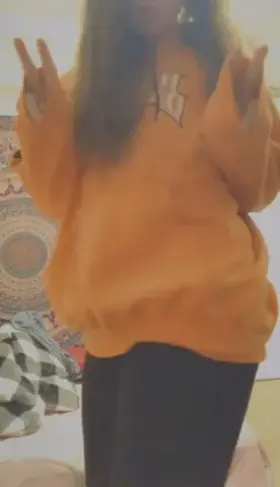 18 virgin i think these leggings are too tight 😖💕