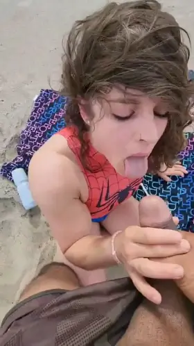 Was so thirsty for his cum while out on the beach 🏝💦👅