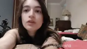 Small tits here! 😊