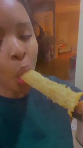 Let me suck your cock like this 💞💞🌽🌽