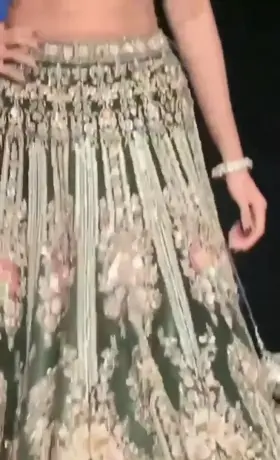 Dusky beauty Pooja Hegde flaunting her chocolaty body 🔥