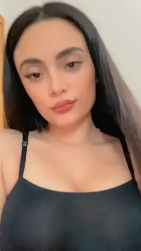 hola 🙂 mi contenido y videollamadas en el link ⬇️$3 all my content & a demo VideoCall 🎥💦👩🏻. Link in comment box ⬇️-Alma Cristina