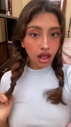 Let's do that riding horse game we love to play daddy 🎠