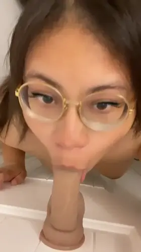 super innocent 19 yo... wish someone could change that