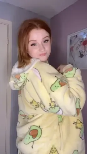 do you like what’s under my oodie?