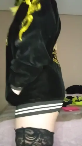 No one expects these on a 4'11 girl