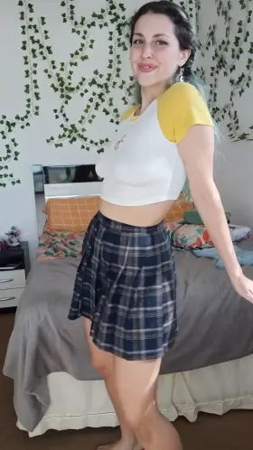 Do you ike to see my little dances? or you too distracted with my boobs? 😠