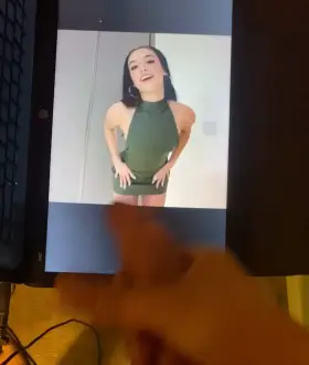 Charli cum tribute