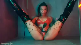 Fucking on a techno party backstage with girl like me... Sounds 🔥 or 🧊 to you?