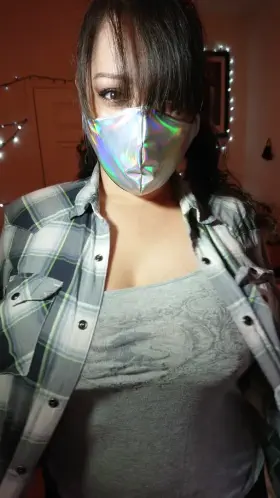 I feel like if I were to drop these on your face, at the speed they drop? I could get arrested for attempted boobacide? 👀 ⏳ 💥👻