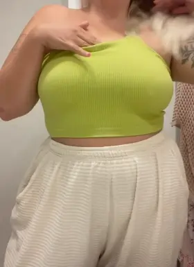 you wanna see a magic trick?