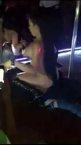 [/r/NSFW_GIF] Mexican Table