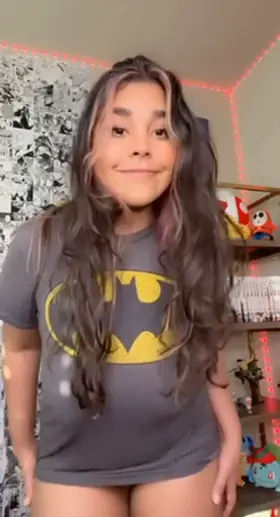 Say hi if you’d come to my nudes💦