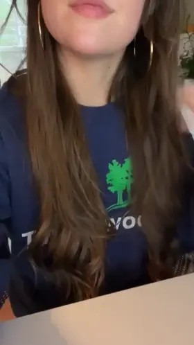 Zoom meetings be like…😇