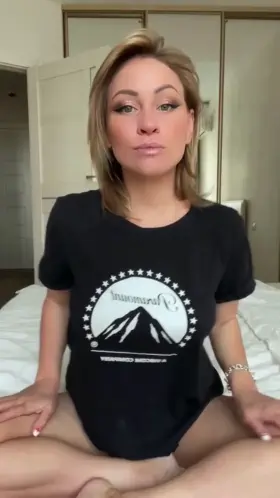 Some paramount boobs for good mood 🤣