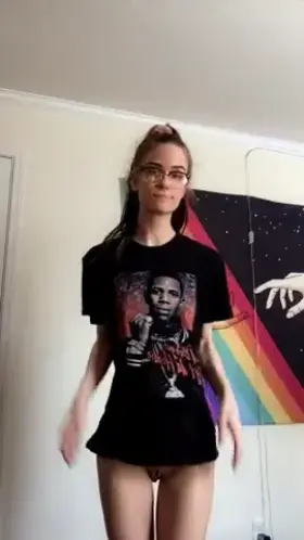 I’m protesting pants all 2021, who’s with me?! ;)