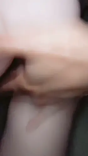 I love meeting older redditors and letting them have their way with this tight little pussy till I squirt!!! 🥰😁