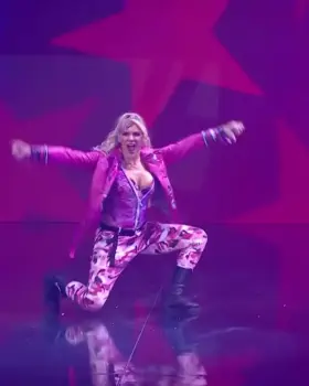 Stacked MILF Lacey Evans