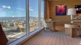 I ❤️ Vegas! I hope I see you there! Would I make you stare? 💋