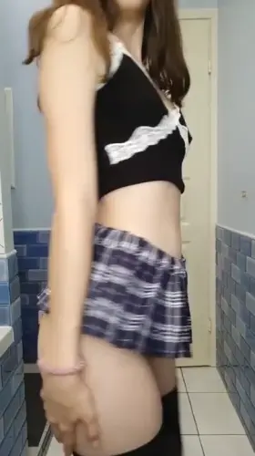 I love men who love small girls