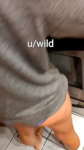 Freeuse Girlfriend 💦 Checking to see if she's ready... Yup! Wet pussy for days. 🍓