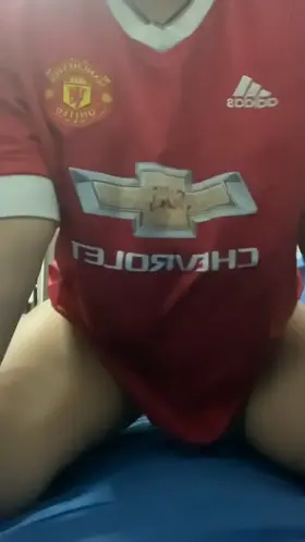 Don’t worry united fans, this little Asian is ready to talk and please you!