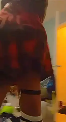 get on ur knees for me 🖤