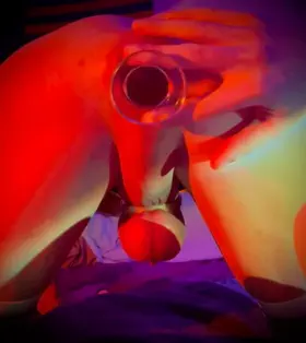 Being locked up has my hole so needy 🥺