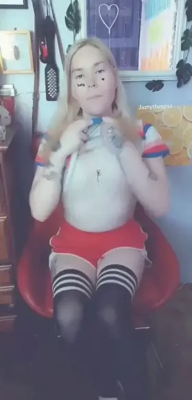 Tit drop 👌 first post here 😶 hope I fit in