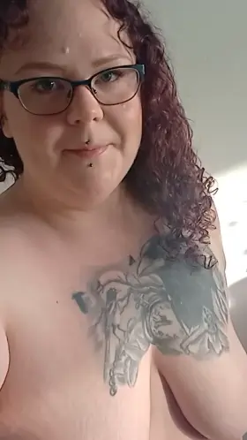 Do you prefer me with or without my glasses?