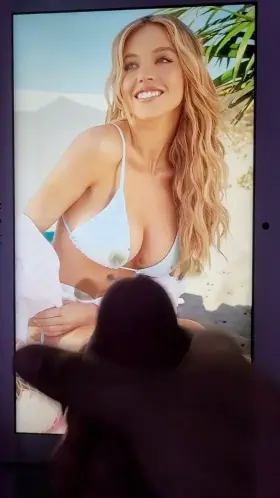 Sydney Sweeny! Dm for the pics!