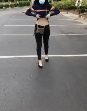 Are smol titty chicks allowed to post here? 😋