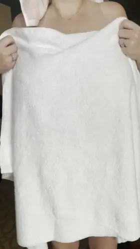 Did my towel do a good job of hiding my natural titties?