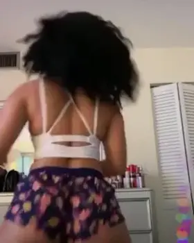 That ass gets me every time 😩💕💕