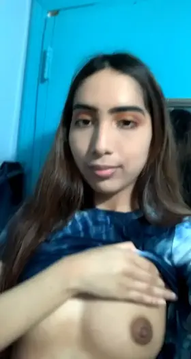 Do petite brown girls get love here?