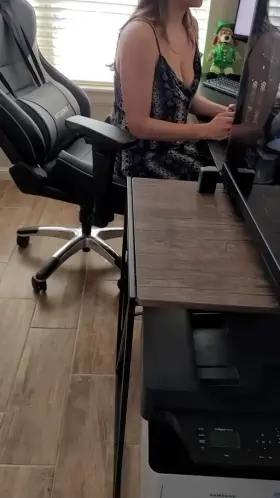 Daddy's Busty Freeuse GamerGirl