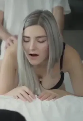 eva elfie from behind