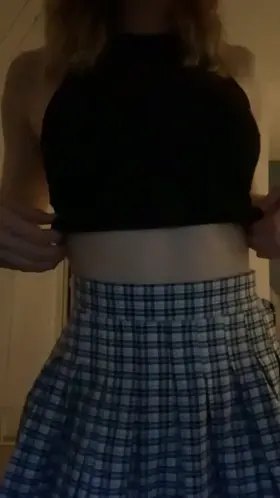 Mom is out, we can do a quick fuck :)(OC) kathi