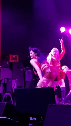 Everglow - Aisha and Yiren