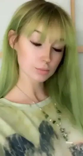 i haven’t posted a video in a while 🥰 hi