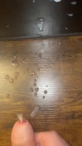 24 and cumming hard 💦